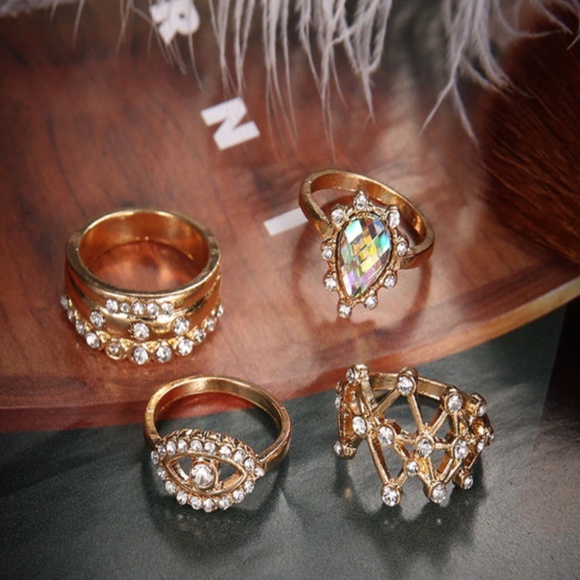 New! Women's Vintage 4pc Ring Set - Picture 2 of 2